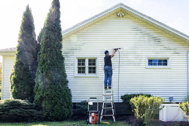 Best Sidewalk Pressure Washing  in Clyde, OH